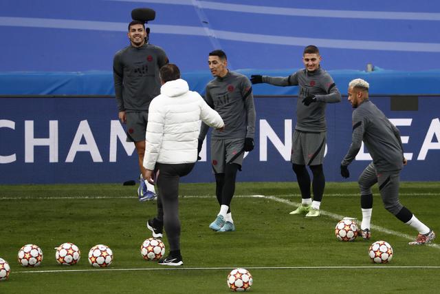 那支在英超奇迹夺冠的球队 如今跌向了深渊